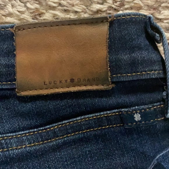 Lucky Brand dark wash boot cut jeans - Picture 3 of 4